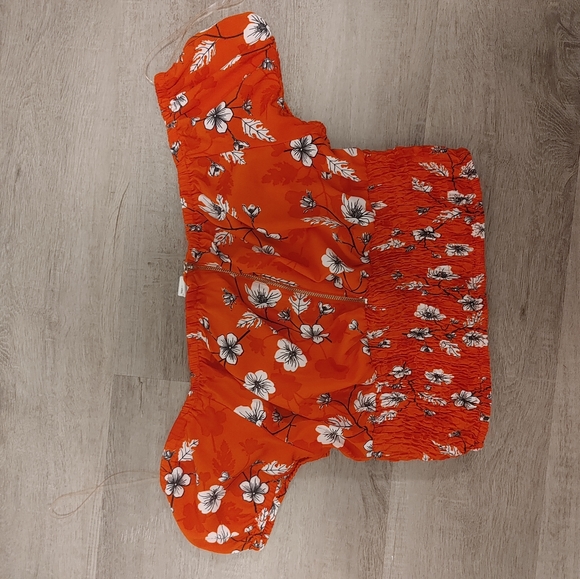 Crop top - Picture 1 of 2